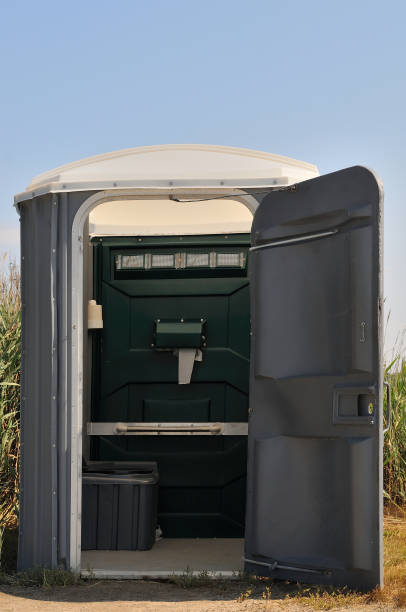 Portable Toilet Options We Offer in Hamshire, TX
